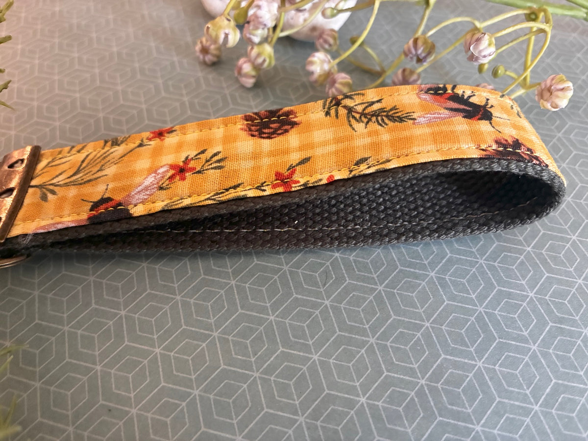 Bee Design Wristlet Key Fob