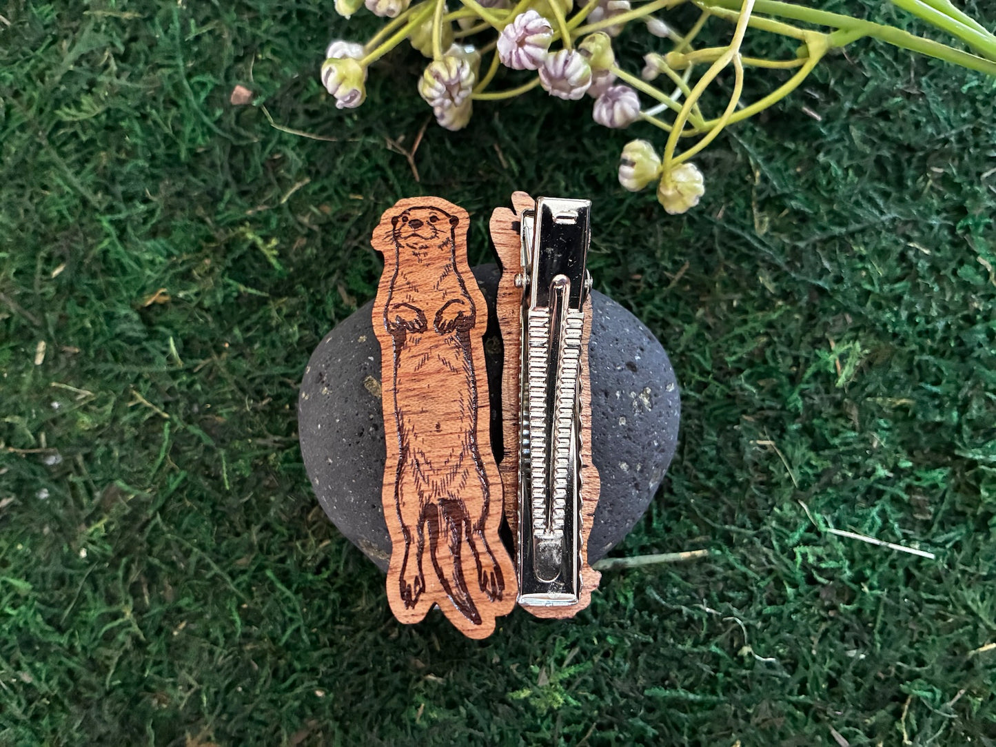 Otter Hair Clip